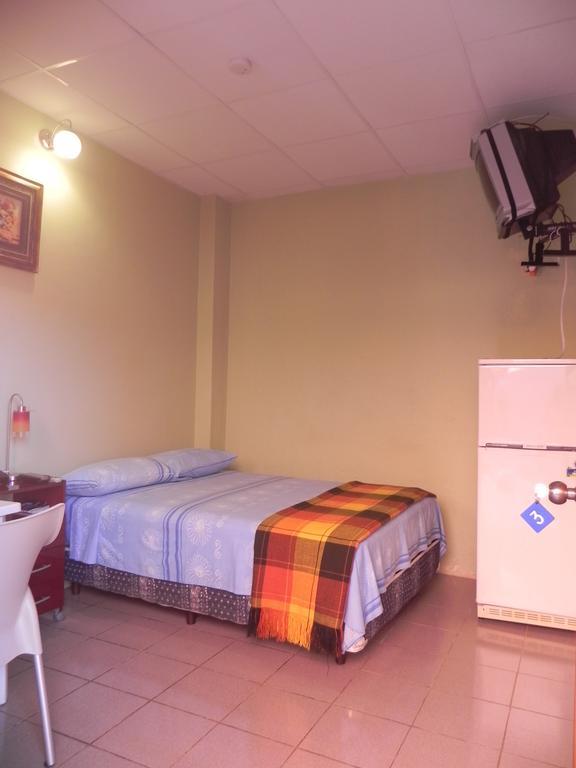 Hostal La Posada De Jose Carlos Puerto Baquerizo Moreno Zimmer foto